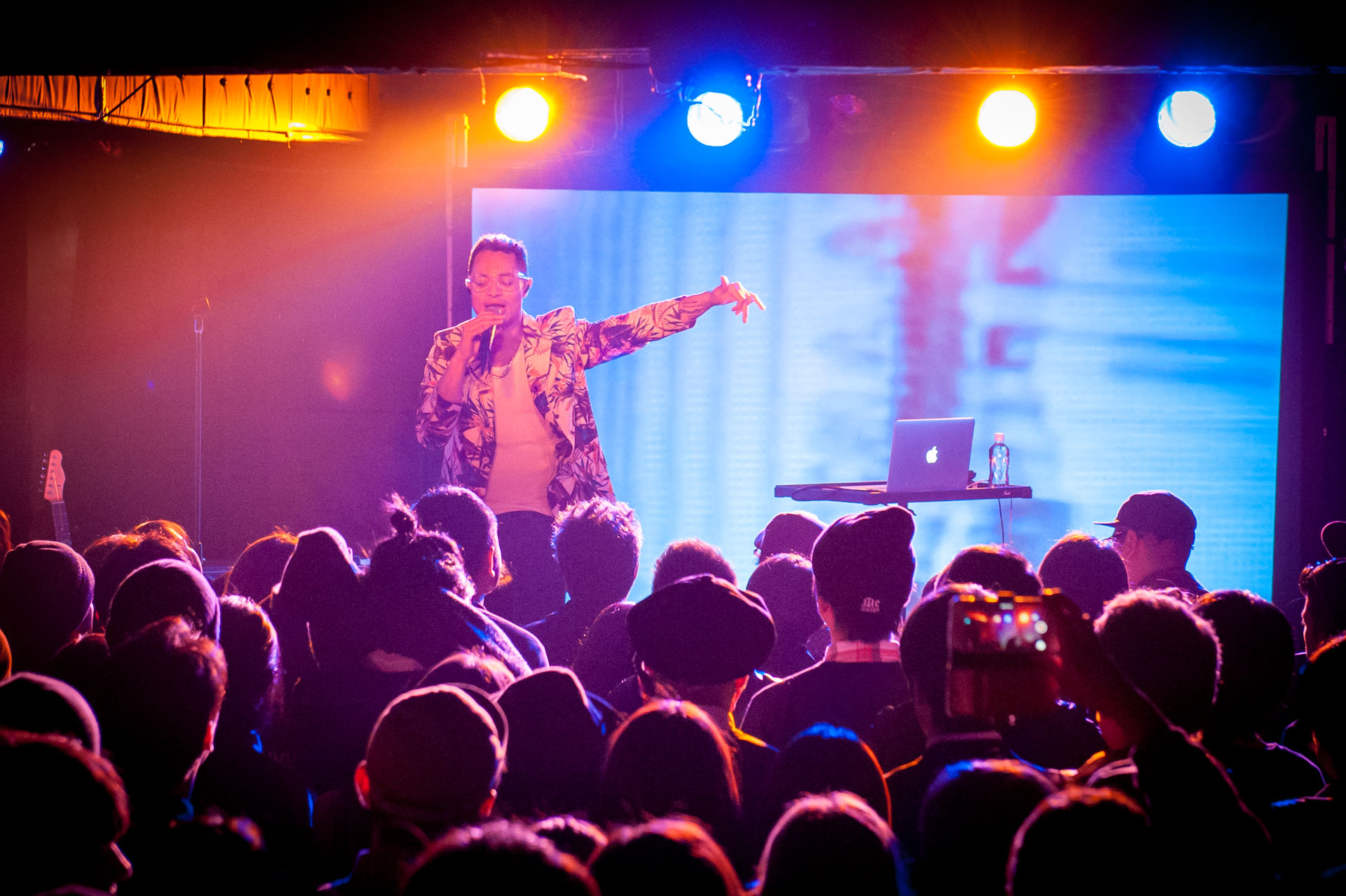 José James 『Love In a Time Of Madness』 Interview 狂気の時代に愛を歌う FNMNL