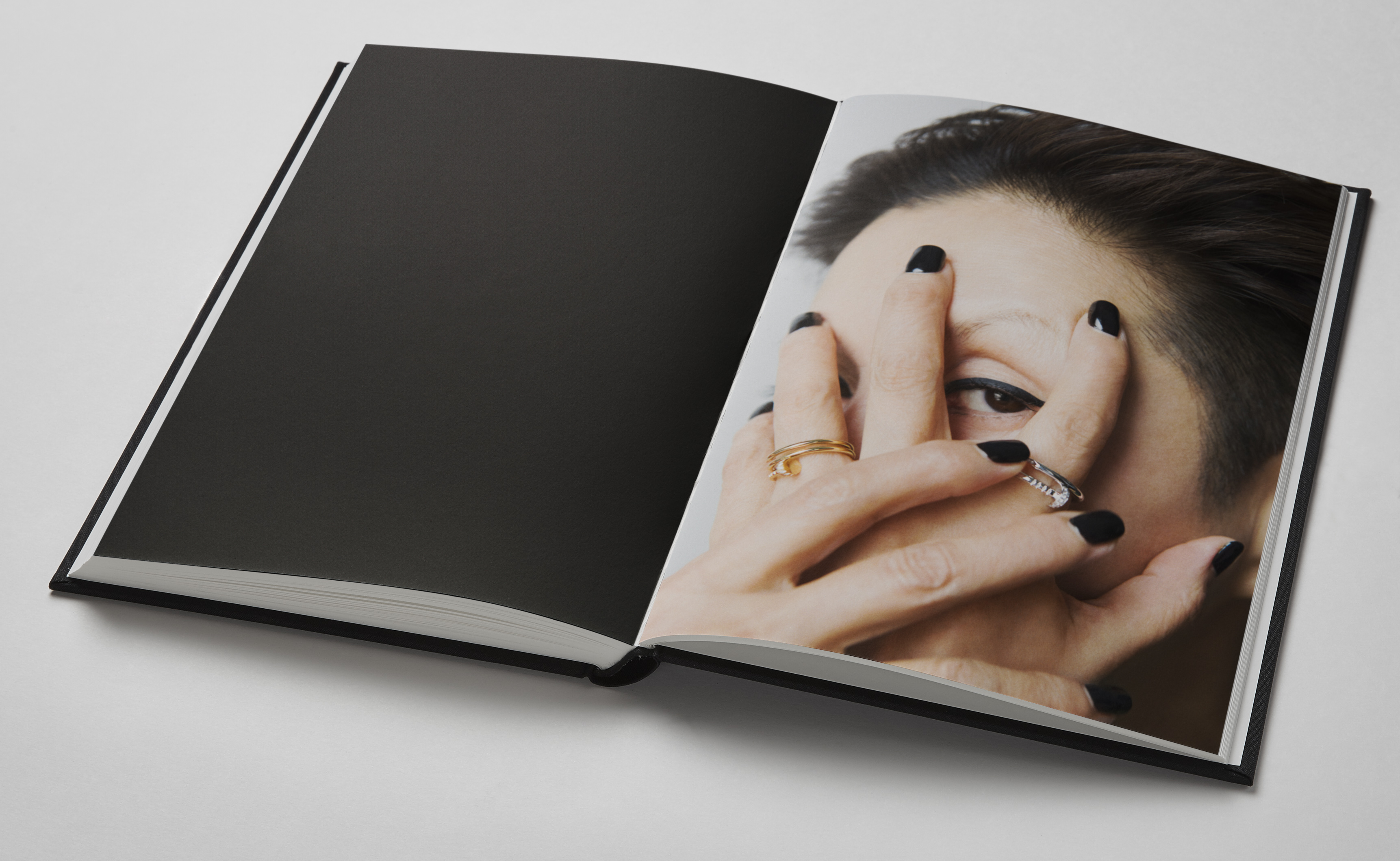 ライアン・マッギンレーが責任編集したカルティエのためのアートブック 『 ”With Nail u0026 I” edited by Ryan Mcginley  for Cartier_ Juste un Clou 』 - FNMNL (フェノメナル)