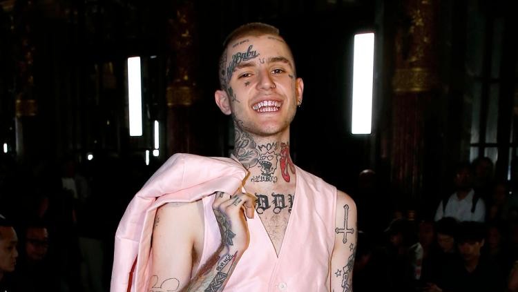 Lil Peepの死因はオーバードーズの可能性が高いと検死官が語る 母親とマネージメントチームがメッセージを発表 Fnmnl フェノメナル