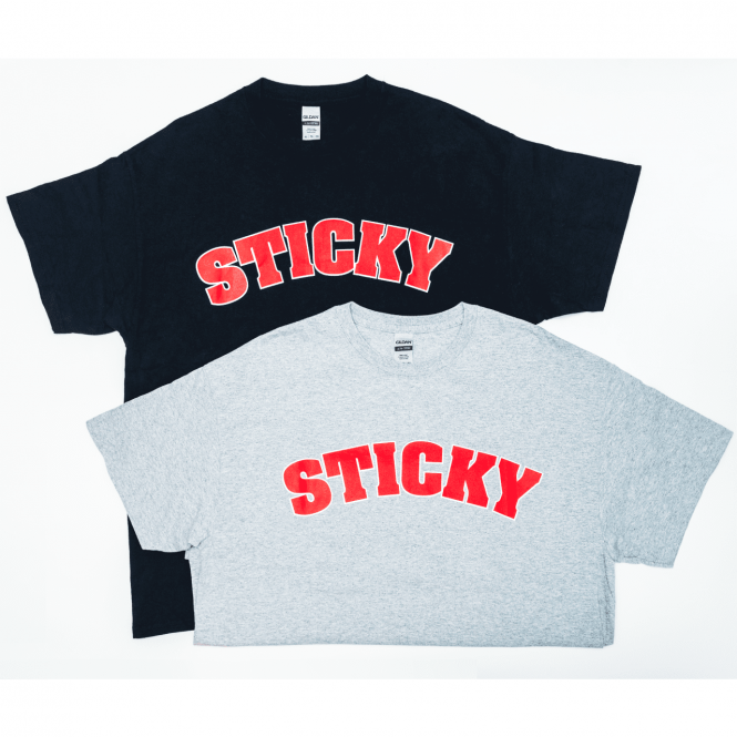 A-THUGがプロデュースしたSTICKY追悼Tシャツが数量限定で販売 - FNMNL