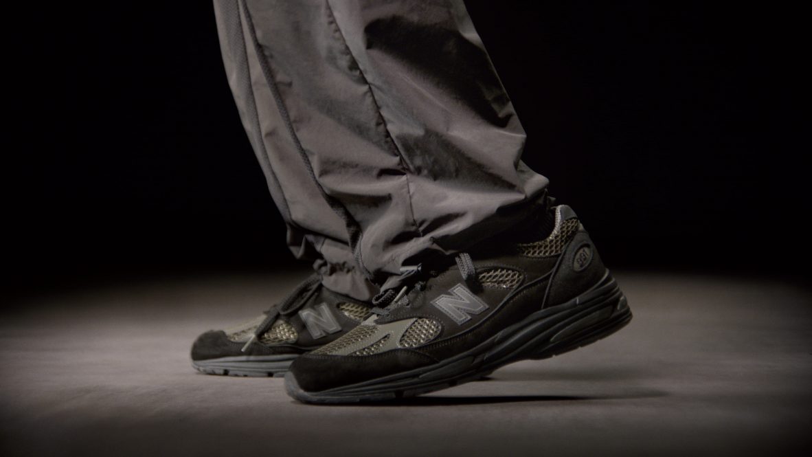 Stone IslandとNew Balanceによるコラボシューズ『MADE in UK 991v2